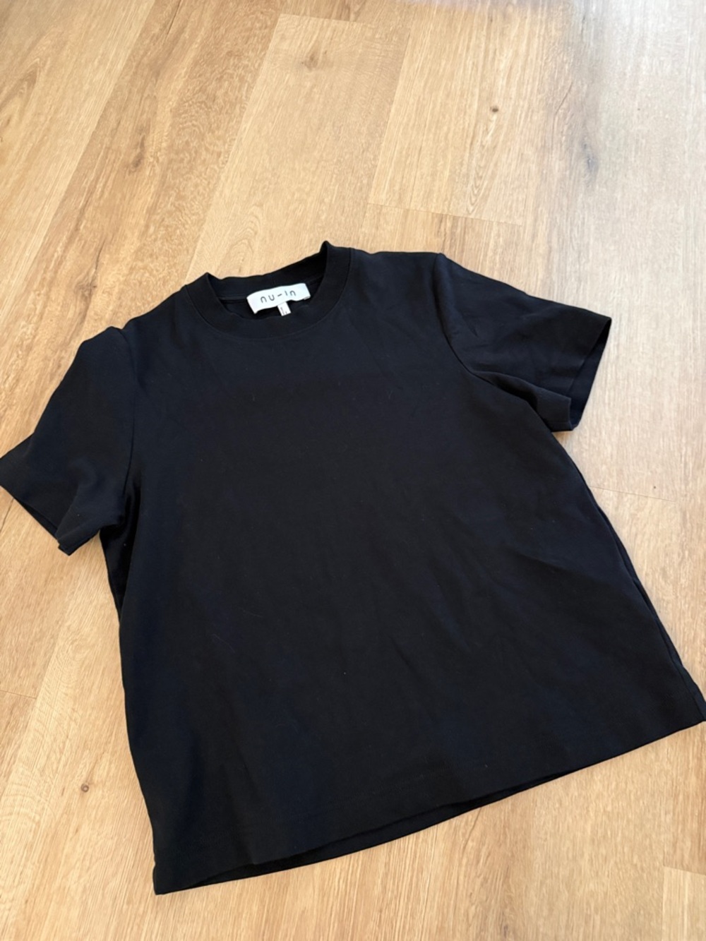 nu-in 
 Crewneck Short Sleeve Tee - Picture 4 of 5